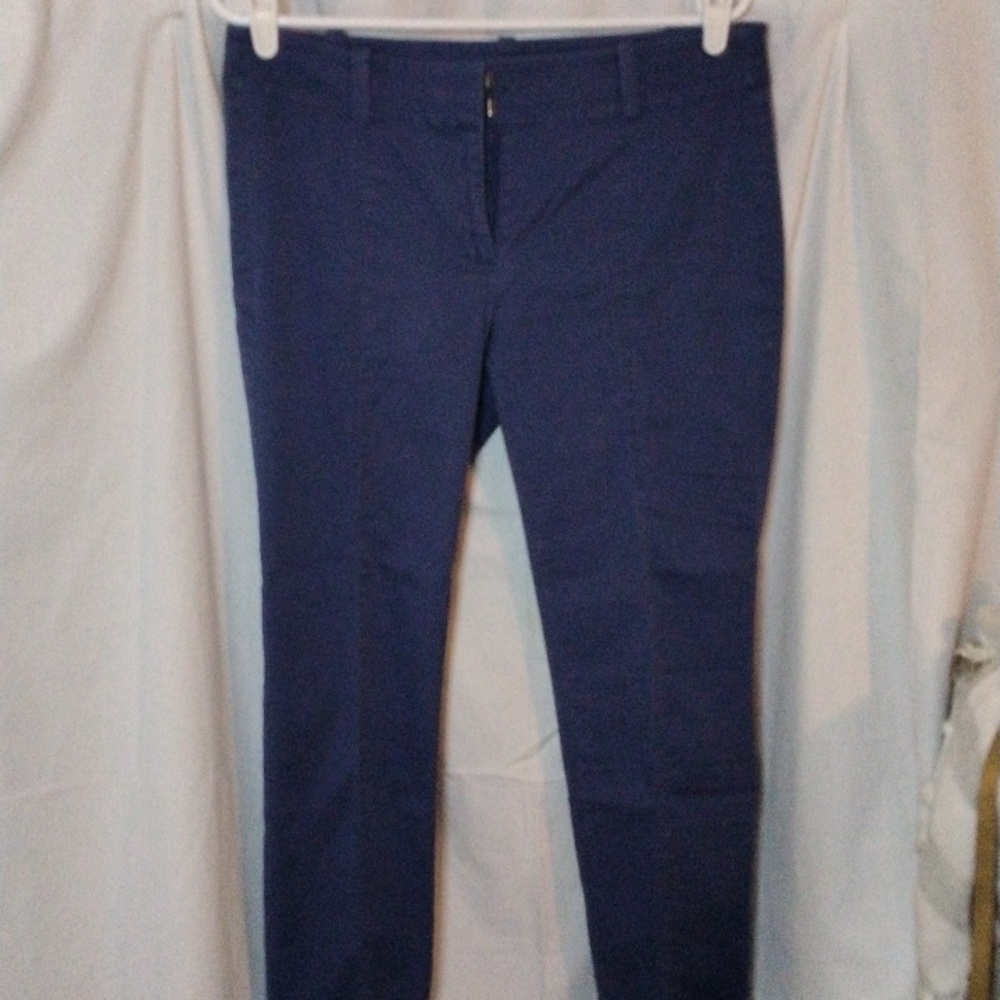 2/$30-Ann Taylor crop pants